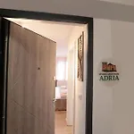 Adria Downtown Apartman *